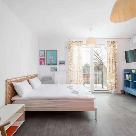 200m From Alk By Bookinghost Apartman Varsó