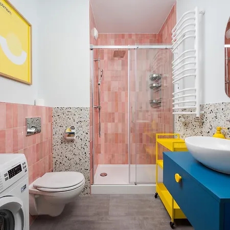 Apartamento 200m From Alk By Bookinghost *