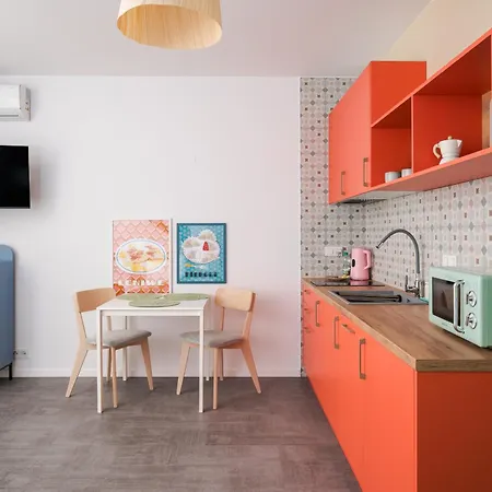 200m From Alk By Bookinghost